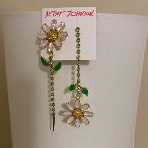 Betsey Johnson Gold and Green Daisy Earrings
